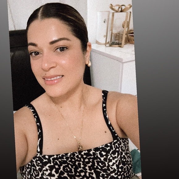 Meet your Posher, Ingrid - Picture 1 of 1